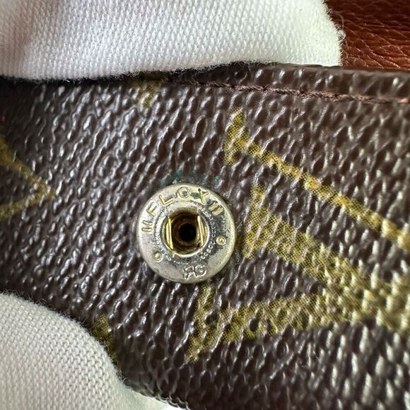 Louis Vuitton Monogram Vintage 3 Key Holder Case Brown Small - Picture 9 of 11